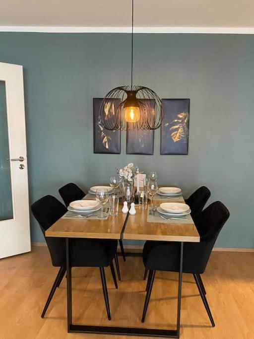 Design, Hochschule, Wildpark, Zentral, Waipu Tv, Netflix Apartment Пфорцхайм Екстериор снимка